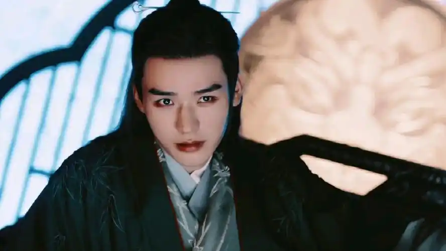 疯批美人,又欲又鲨!