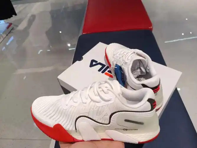 斐乐女款网球鞋好看不贵有喜欢的么