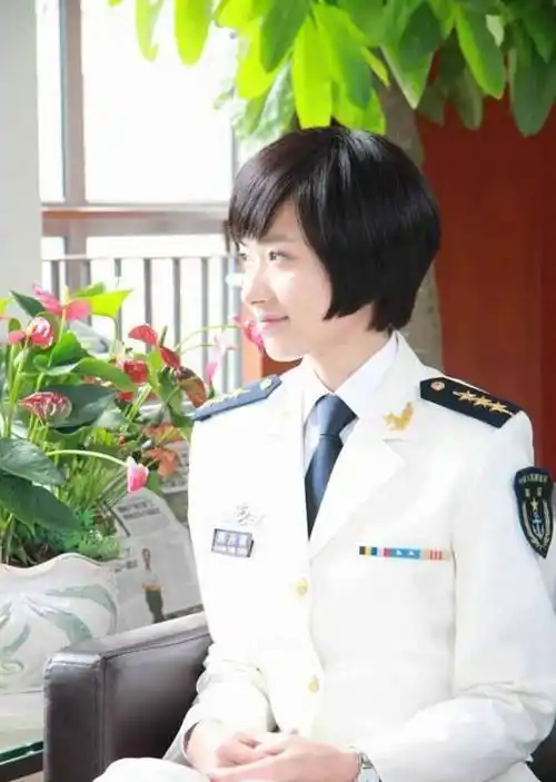 天生要完美演员表-天生要完美电视剧全部演员阵容名单-天空影院