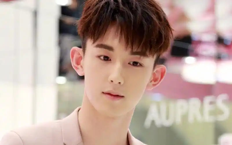 郭俊辰唯有童颜才能撩郭俊辰更新清晰正面版