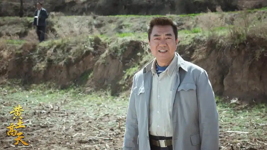 他原本是京剧武生,改革开放后,可以出去闯荡,董勇选择了进剧组演电视