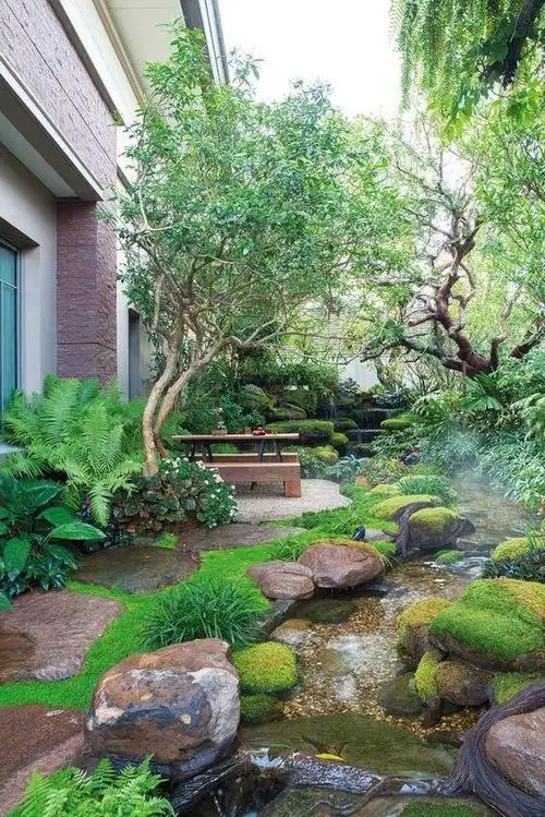 庭院自然式水景边适合种什么植物?这6种植物值得拥有!