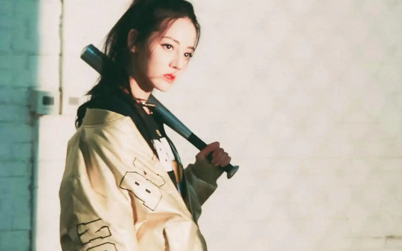 迪丽热巴时尚写真高清图片桌面壁纸