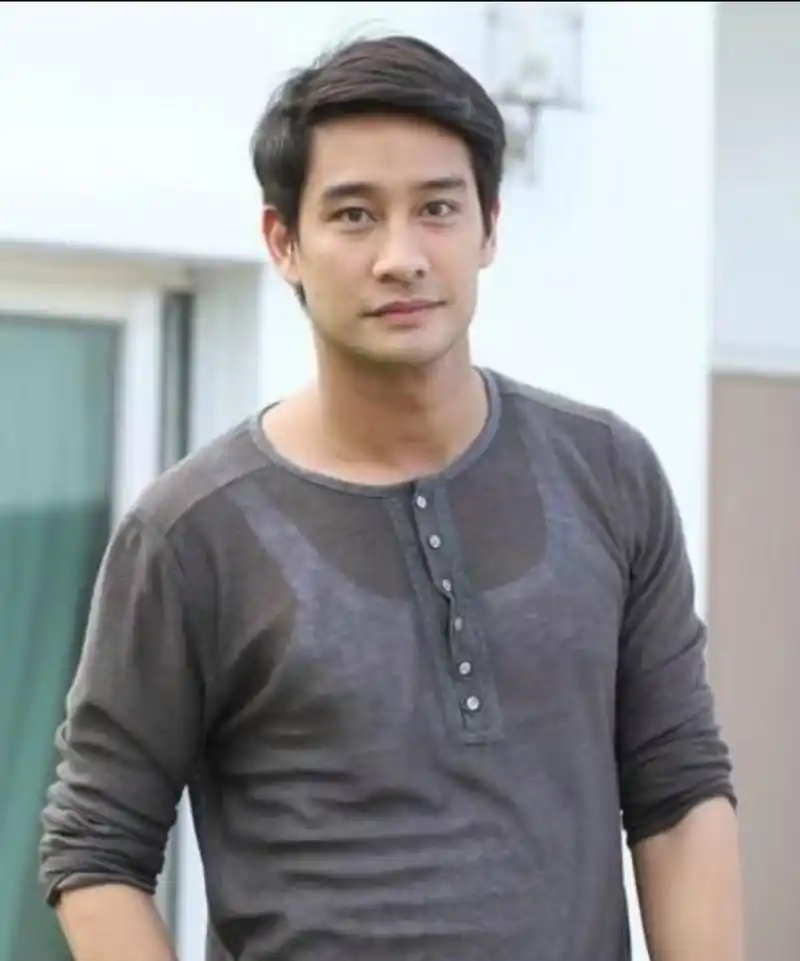 这韩国男演员叫什么名字来着?太帅了[鲜花]