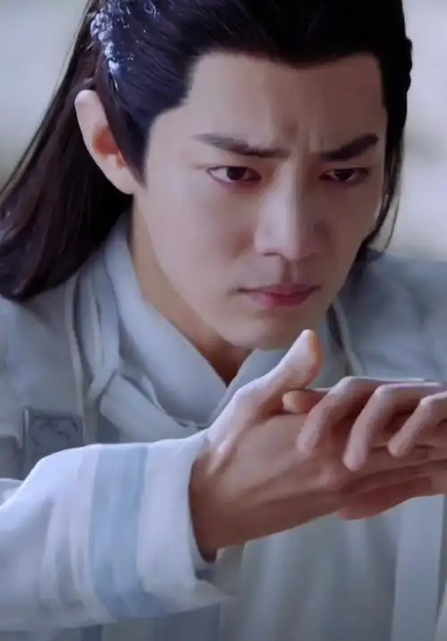 肖战好会哭一男的##时影哭的我心都碎了