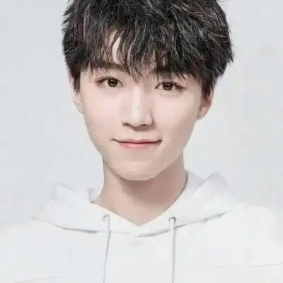 小螃蟹王俊凯帅气成熟头像念七