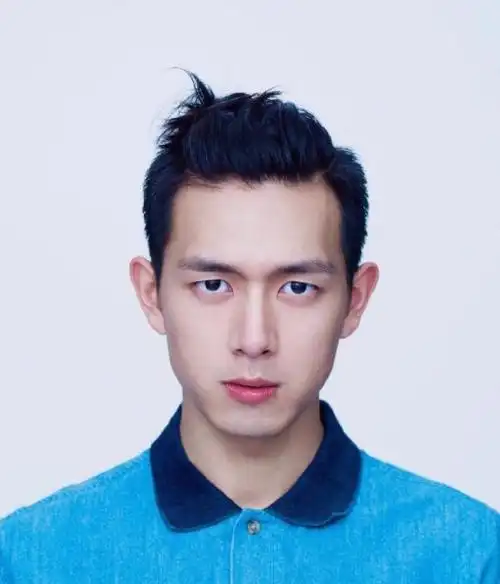 李现证件照走红素颜还不洗头这颜值还能媲美彭于晏