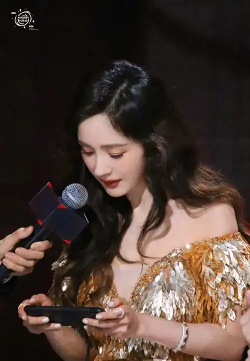 我觉得这个年龄段的杨幂,就是最好的杨幂.