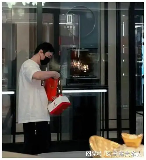 铁打的王思聪流水的女朋友