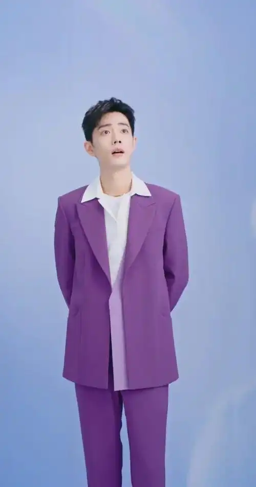 肖战紫色西装造型视频##肖战紫色西装造型##星姐星闻