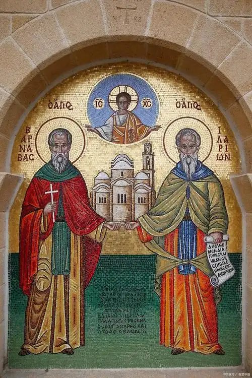 根据一些资料的参考,犹太人信仰的是犹太教,也称为希伯来教,雅威教