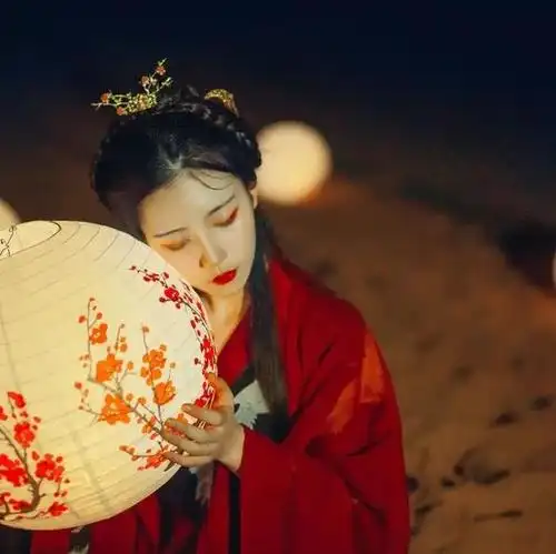 古风红衣壁纸 | 红衣妖娆倾国城