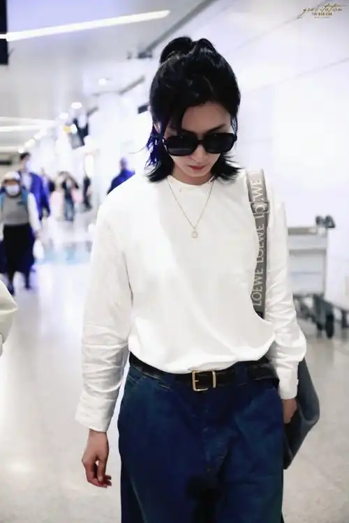 万茜八千里路云和月