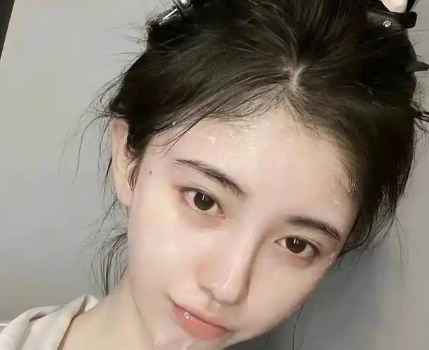 "素颜无人识"的8位女星,荧幕前绝美女神,卸妆后:大姐你哪位_宋茜_柳岩