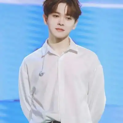 尤长靖79巨可爱的小奶尤呀