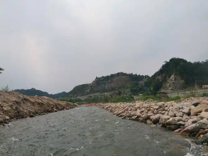 自驾游之邢台大峡谷漂流