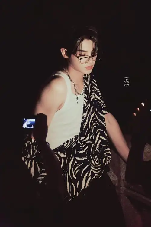 黄明昊 justin - 堆糖,美图壁纸兴趣社区