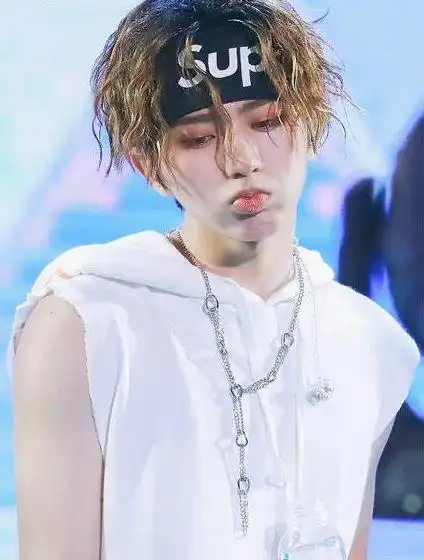 9%的嘟嘟嘴:蔡徐坤超可爱,林彦俊你在干嘛?网友:要搞事情啊!