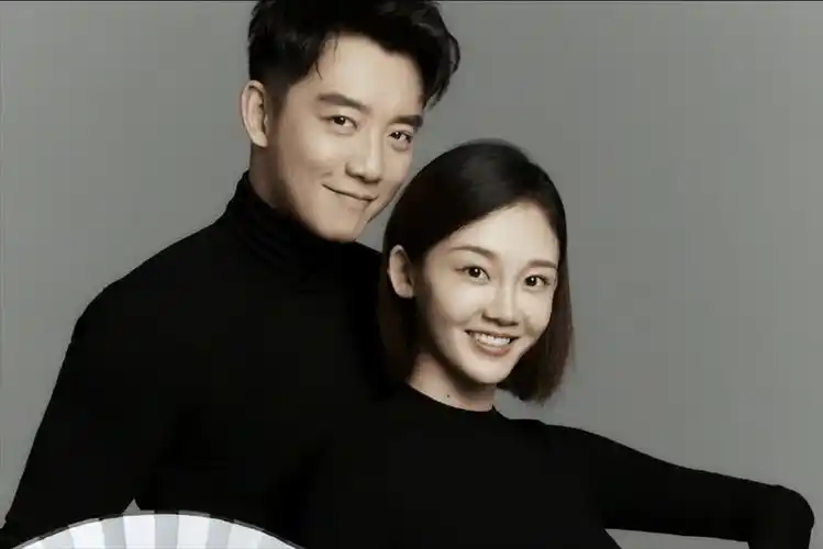 苗苗动态意外曝光3胎足印,与郑恺哺乳期造娃,2胎产完2个月怀3胎_生产