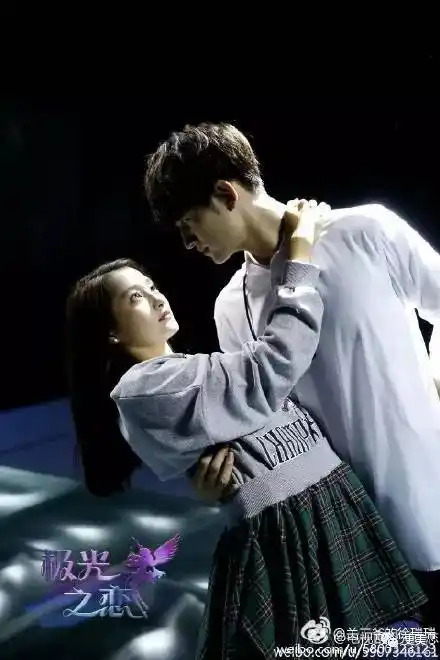 关晓彤的腿比杨幂长20厘米心疼合影的杨洋要曝光真实身高了