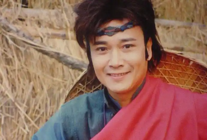 孟飞曾经参演过很多经典的电视剧作品,比如港版的《神雕侠侣》中的