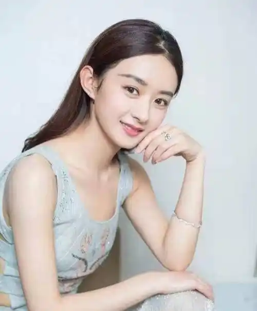 赵丽颖儿子大名冯松泽,小名叫"泡泡",非常可爱!_名字_孩子_网友