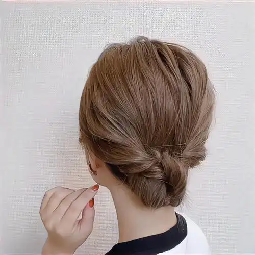 笔记灵感  #减龄发型  #thelogsalon创始人刘永  #日常编发   #编发