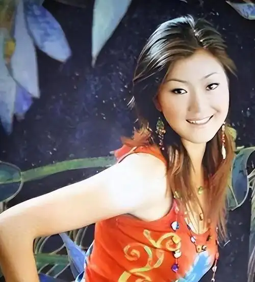 降央卓玛因丈夫长得帅疯狂倒追婚后生3胎如今怎样了