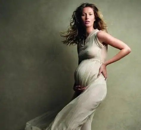 女人怀孕拍大肚照也要看风水_风水_紫微府