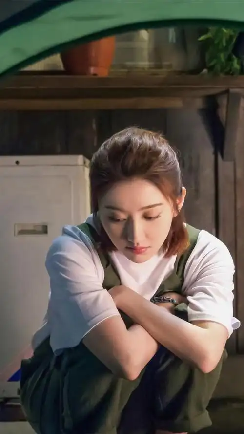 景甜新剧《一场遇见爱情的旅行》剧照壁纸