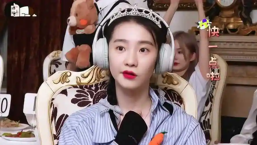 硬糖少女303表情包合集,张艺凡简直人间搞笑精品,绝了