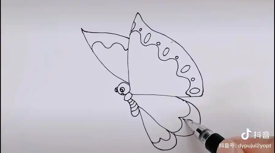 飞着的蝴蝶简笔画图片