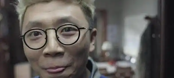 颜值低演技还烂装疯卖傻倒胃口就差把关系户写脸上了