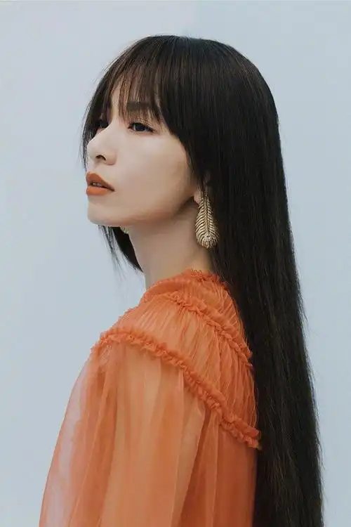 田馥甄时尚文艺复古造型