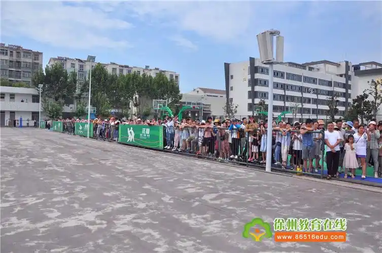 迷彩少年我们都是追梦人大许中学2019级高一新生军政训练闭营仪式