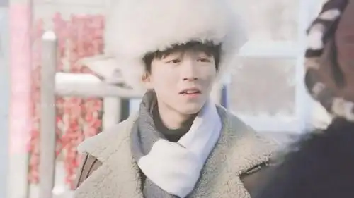 王俊凯的小虎牙合集是不是可爱过头了