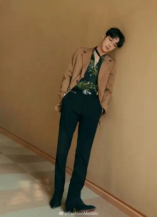 fm星装解析##赖冠霖金丝眼镜