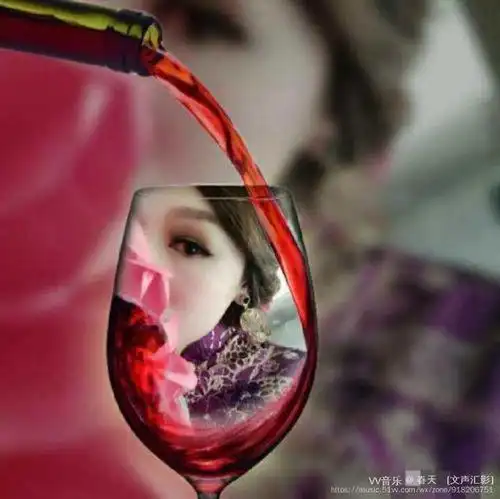 女人红酒