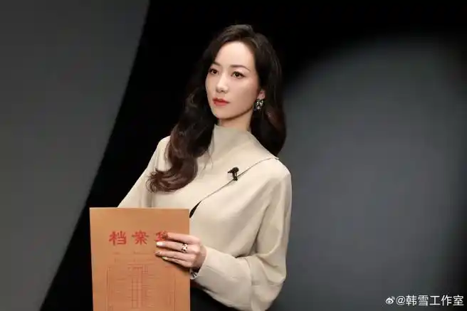 韩雪超话7615  演员是故事的讲述者,只有融入每一个角色,赋予角色