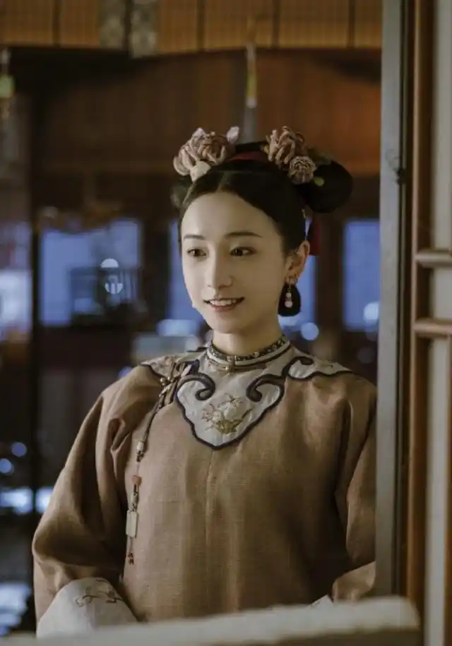 延禧攻略最美宫女明玉一身红嫁衣美炸换回时装也美得不像话