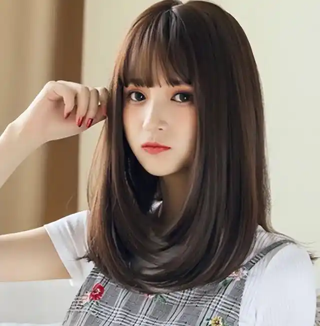 4种减龄时尚发型,女人不烫发也能显气质,日常好打理又高级