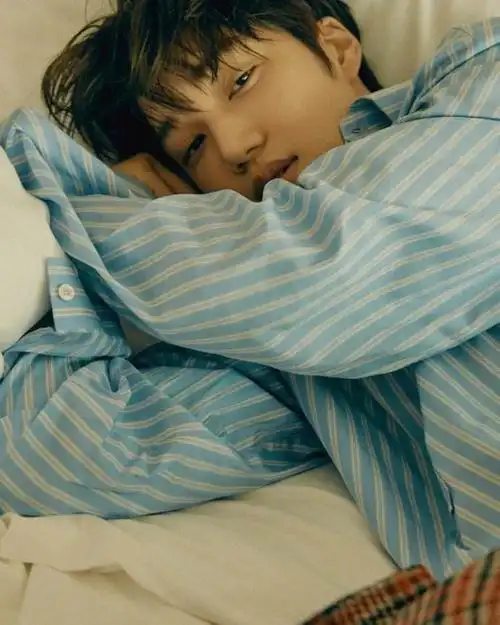 kai金钟仁和jennie因粉丝分手据爆料在一起不过25天