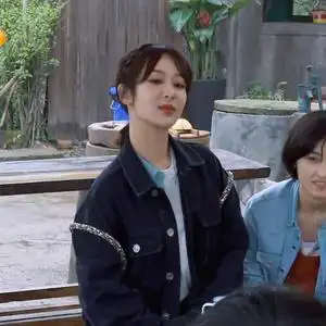 向往的生活杨紫同款衣服女水钻翻领长袖夹克短款开衫牛仔外套2021