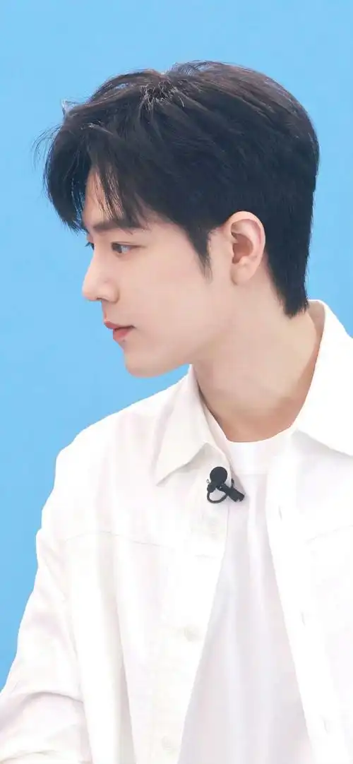 肖战白衬衫直播造型##肖战安热沙品牌代言人##肖战