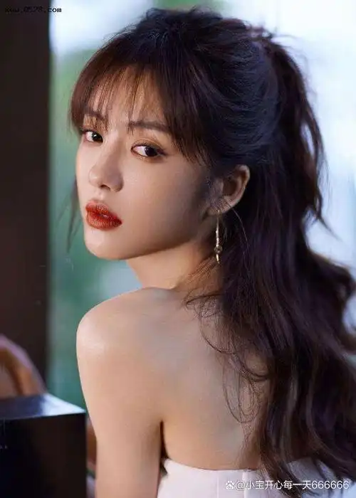 蔡文静真的吸烟吗?