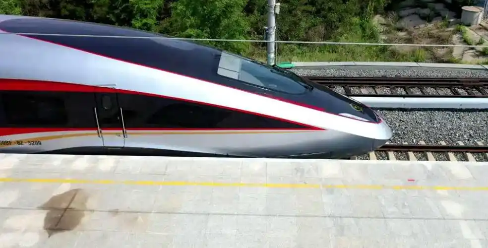 复兴号智能动车组长啥样?亮点提前揭秘!