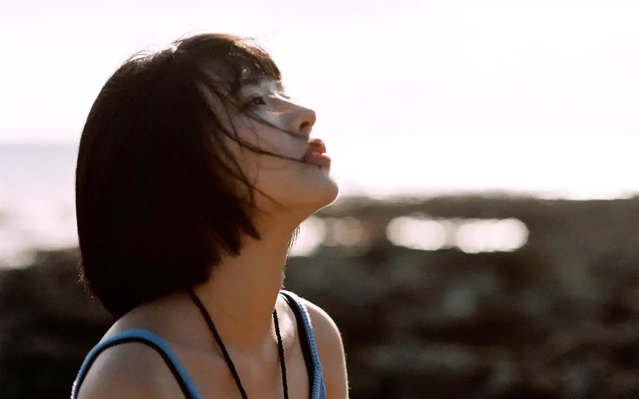 短发文艺少女小清新写真图片桌面壁纸