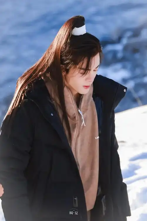 曾舜晞超话/#曾舜晞七夜雪#喜欢你每一面但是最喜欢你明媚的样子我的