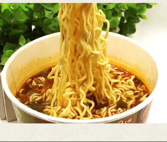 油泼辣子酸汤面宽面方便面清真120gx12桶干吃面泡面零食整箱【图片