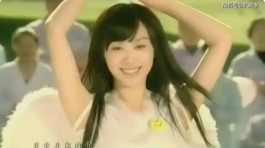 原创李菲儿新综艺又遭吐槽本手握王炸错失黄晓明后为何越混越差